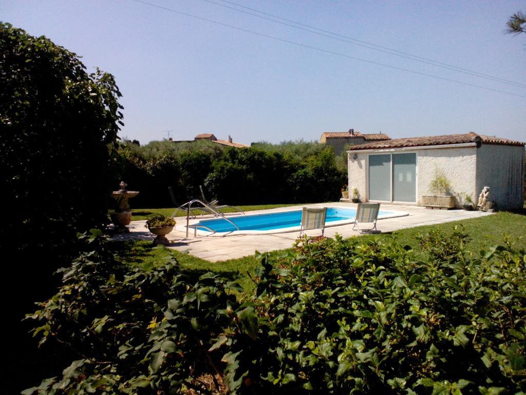 Mas Des Collines Bed & Breakfast Fontvieille Bagian luar foto